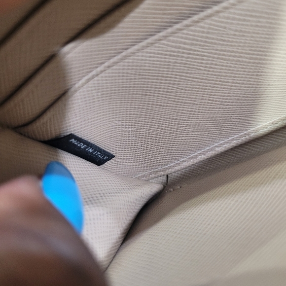 🔹️PRADA🔹️ Saffiano Leather Bow Long Zip Wallet ✨️🩷 - Picture 4 of 12